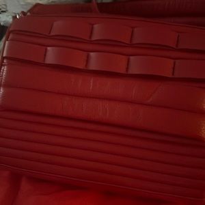 Diesel Unisex cross body bag! Like new worn twice. Comes with dust bag!